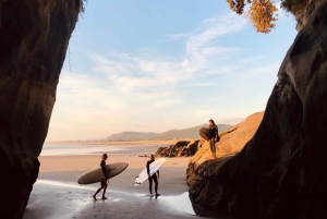 Auckland: Clase de surf en grupo con la Escuela de Surf Muriwai