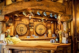 HOBBITON & HAMILTON GARDENS - Private Day Tour Ex Auckland