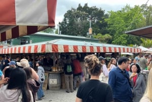 De Auckland: MERCADO DA VILA DE MATAKANA E PASSEIO DE VINHO/ESCULTURA