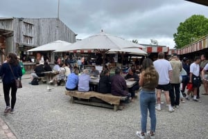 De Auckland: MERCADO DA VILA DE MATAKANA E PASSEIO DE VINHO/ESCULTURA