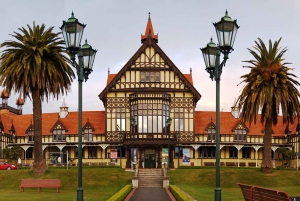 Private Luxury Auckland - Rotorua Geothermal Wonderlands (en anglais)