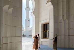 Tour cultural de 3 días por los EAU: Abu Dabi y el desierto desde Dubái