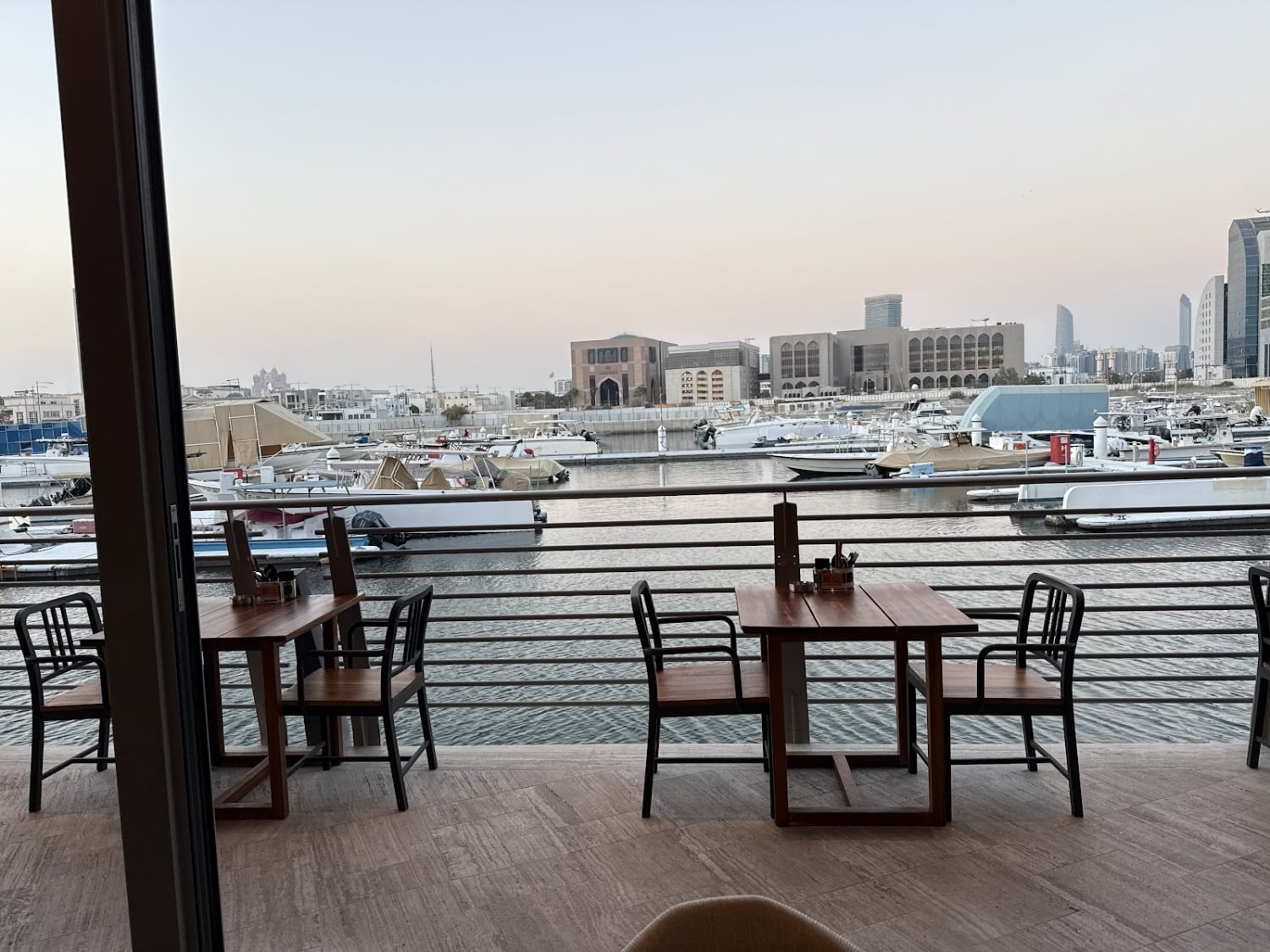 3Fils - Abu Dhabi