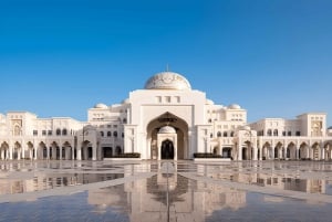 Abu Dhabi: Passe turístico com o Louvre, parques temáticos e refeições