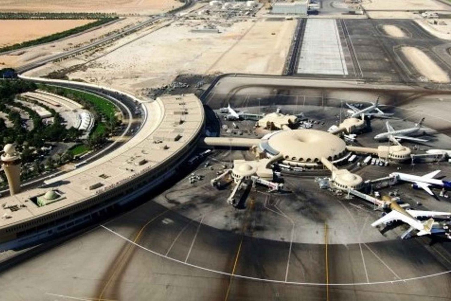 Transfert de l'aéroport d'Abu Dhabi à l'hôtel ou vice versa