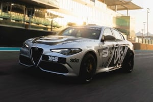 Abu Dhabi: Alfa Romeo Guilia Quadrifoglio Fahrerlebnis