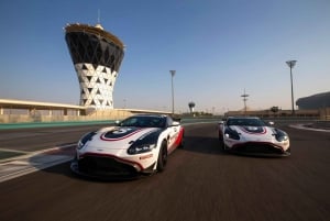 Abu Dhabi: Körupplevelse med Aston Martin GT4