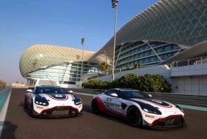 Abu Dhabi: Aston Martin GT4 rijervaring