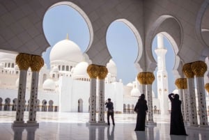 Abu Dhabi : Bus à arrêts à arrêts multiples : visite touristique d'Abu Dhabi