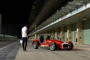 Abu Dhabi: Caterham Seven ajokokemus