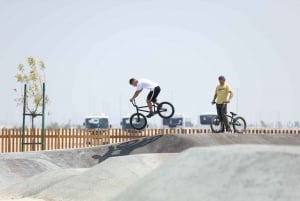 Abu Dhabi: Bilhete de entrada Circuito X BMX Park com equipamento