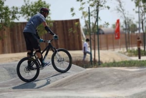 Abu Dhabi: Circuit X BMX Park Entrébillet med udstyr