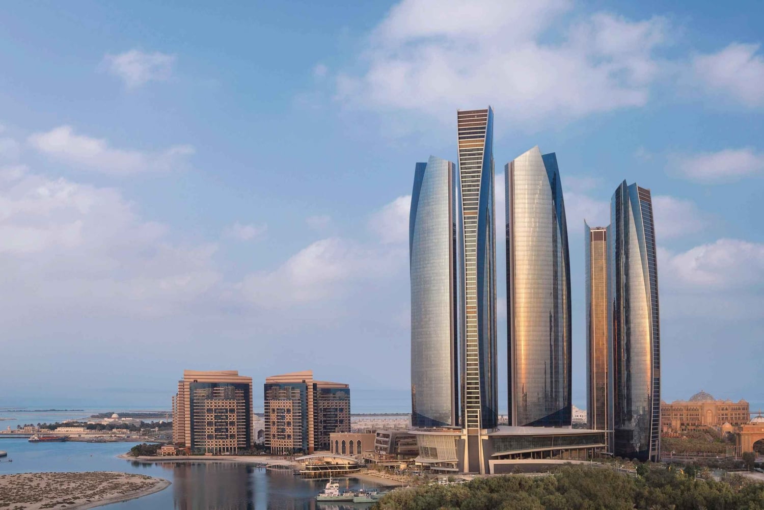 Servizio di autista a ore nella città di Abu Dhabi (5 ore)