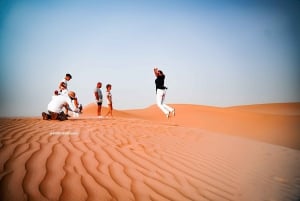 Abu Dhabi: Desert Safari with BBQ, Belly & Tannura Dance