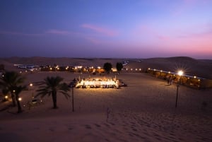 Abu Dhabi : Safari dans le désert avec barbecue, balade à dos de chameau et surf des sables