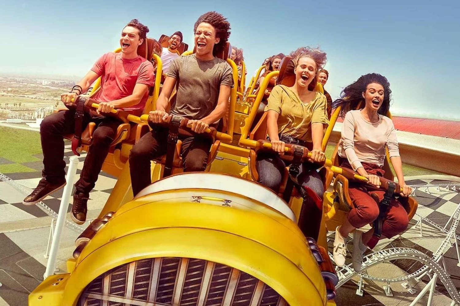 Abu Dhabi: Ferrari World -pääsylippu ja ajokokemus