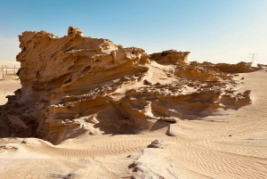 Abu Dhabi: Fossile sanddyner, saltsjø og tur på kamelbane