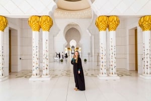 Abu Dhabi: Guided Walking Tour at Sheikh Zayed Grand Mosque