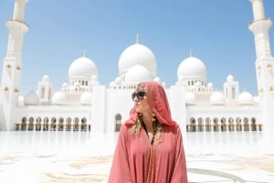 Abu Dhabi: Guided Walking Tour at Sheikh Zayed Grand Mosque