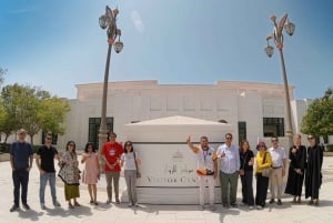 Abu Dhabi: Inside Qasr Al Watan Walking Tour