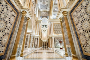Abu Dhabi: Inside Qasr Al Watan Walking Tour