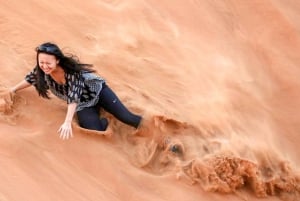 Abu Dhabi: Morning Desert Tour, Camel Ride ja Sandboarding