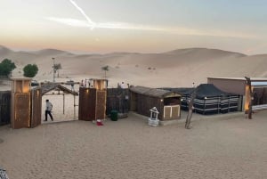 Da Abu Dhabi: safari con pernottamento nel deserto