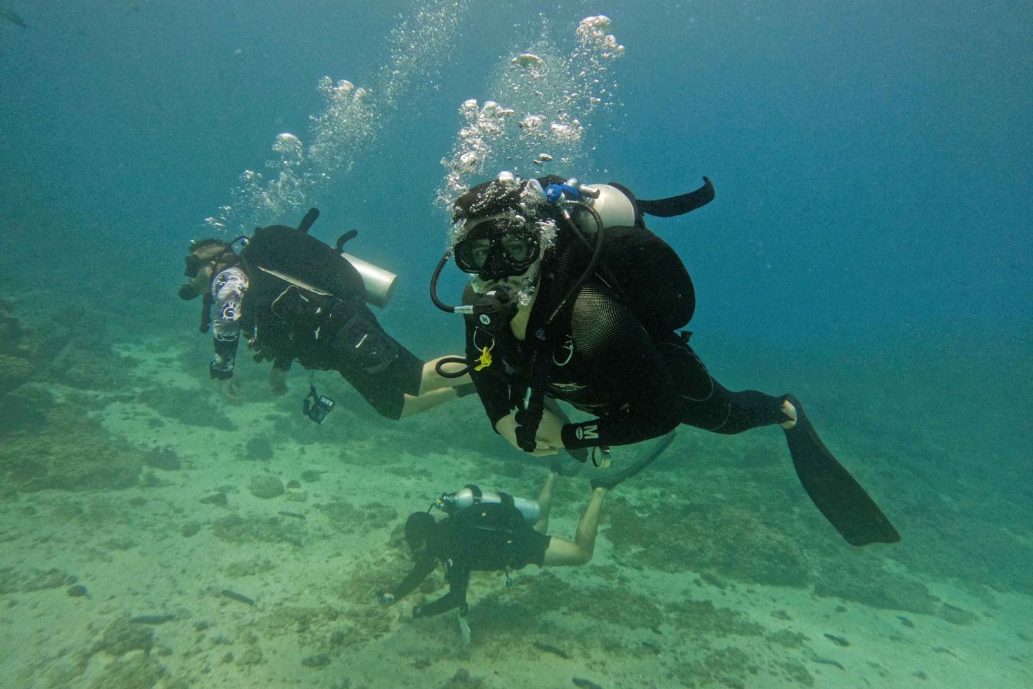 Abu Dhabi Padi Basic Scuba Diver Course (cours de base de plongée sous-marine)