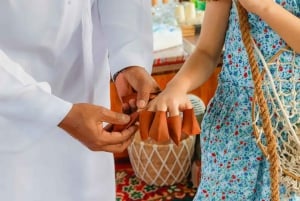 Abu Dhabi: Pearl Heritage Tour w/Oyster Opening Experience