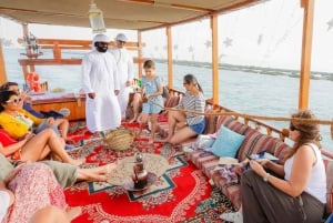 Abu Dhabi: Pearl Heritage Tour w/Oyster Opening Experience