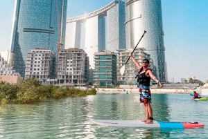 Abu Dhabi: Guidet tur med stand-up paddle boarding