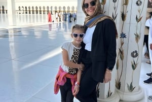 Abu Dhabi-tur hele dagen – Grand Mosuqe, Louvre-museet og mer