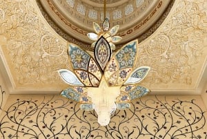 Tour por Abu Dabi: Mezquita Sheikh Zayed y Wahat Al Karama