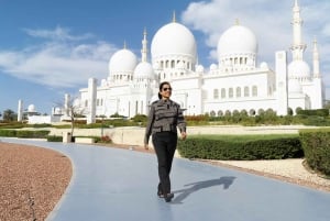 Tour por Abu Dabi: Mezquita Sheikh Zayed y Wahat Al Karama