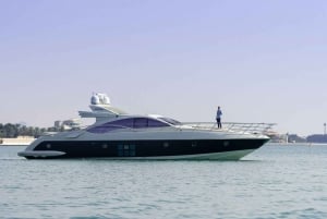 Abu Dhabi Yacht Charter: Cruise, Swim, Sightsee