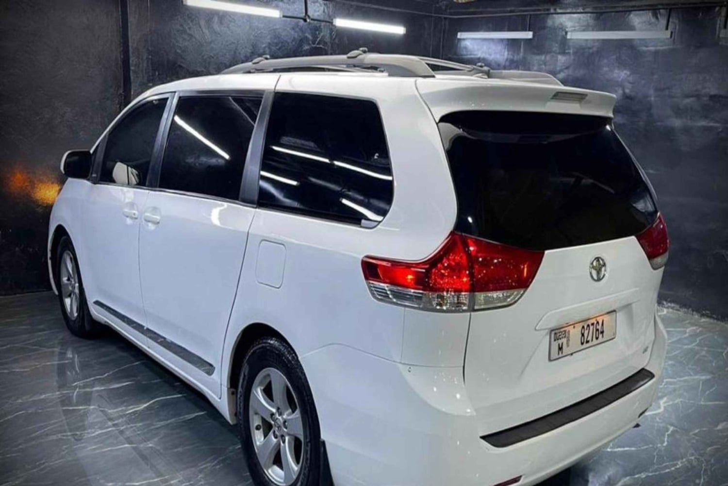 Location de voiture avec chauffeur/privée à Dubaï