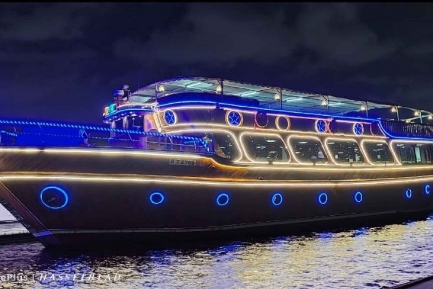 Dhow cruise with Buffet dinner & Burj Khalifa view in Canal