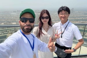 Dubai/Abu Dhabi: Private Transfer Service with tour guide