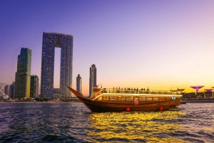 Dubai: Beste traditionele dhow cruise buffet diner in Marina