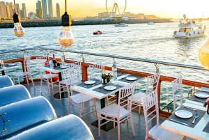 Dubai: Bestes traditionelles Dhow Cruise Buffet Dinner in Marina