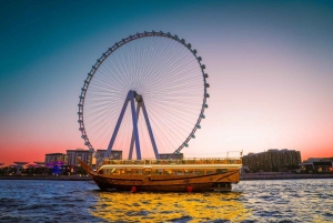 Dubai: Bestes traditionelles Dhow Cruise Buffet Dinner in Marina