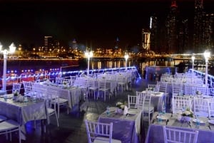 Dubai Marina Dinner Cruise z rozrywką na żywo