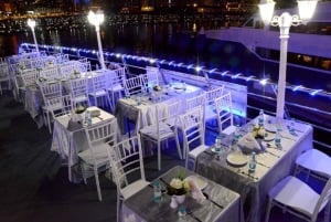 Dubai Marina Dinner Cruise met live entertainment