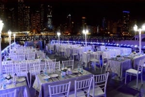 Dubai Marina Dinner Cruise z rozrywką na żywo