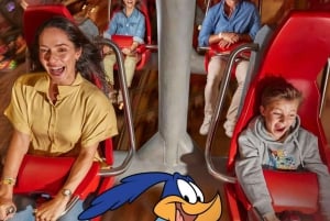 Dubai: Ferrari World Abu Dhabi med entrébillet og transport