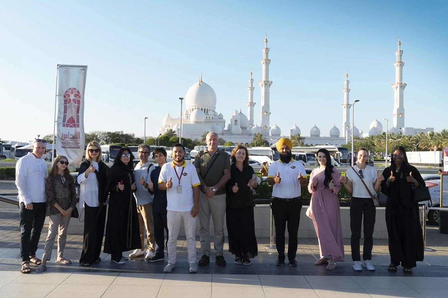 Vanuit Dubai: Dagvullende tour in Abu Dhabi met Sheikh Zayed Moskee