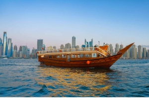 Dubai: Marina Buffet Dinner Cruise met live entertainment