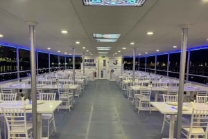 Dîner-croisière de luxe sur le Dhow Marina de Dubaï (catamaran)