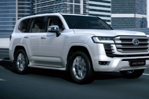 Dubai or Abu Dhabi: Private Chauffeur Service