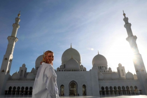 Dubaj: Wielki Meczet Szejka Zajida z fotografem